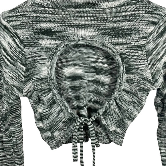 NWOT Edikted Medina Knit Open Back Cropped Sweater in Grey/White Size L - Picture 15 of 16